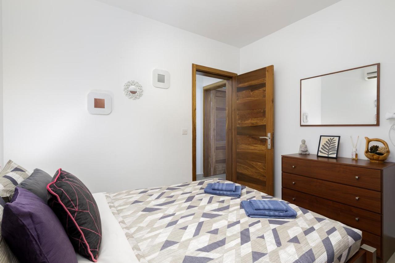 Hilltop Apartments - Stylish Comfort Living Close To The Sea, Bugibba St. Paul's Bay Exteriör bild