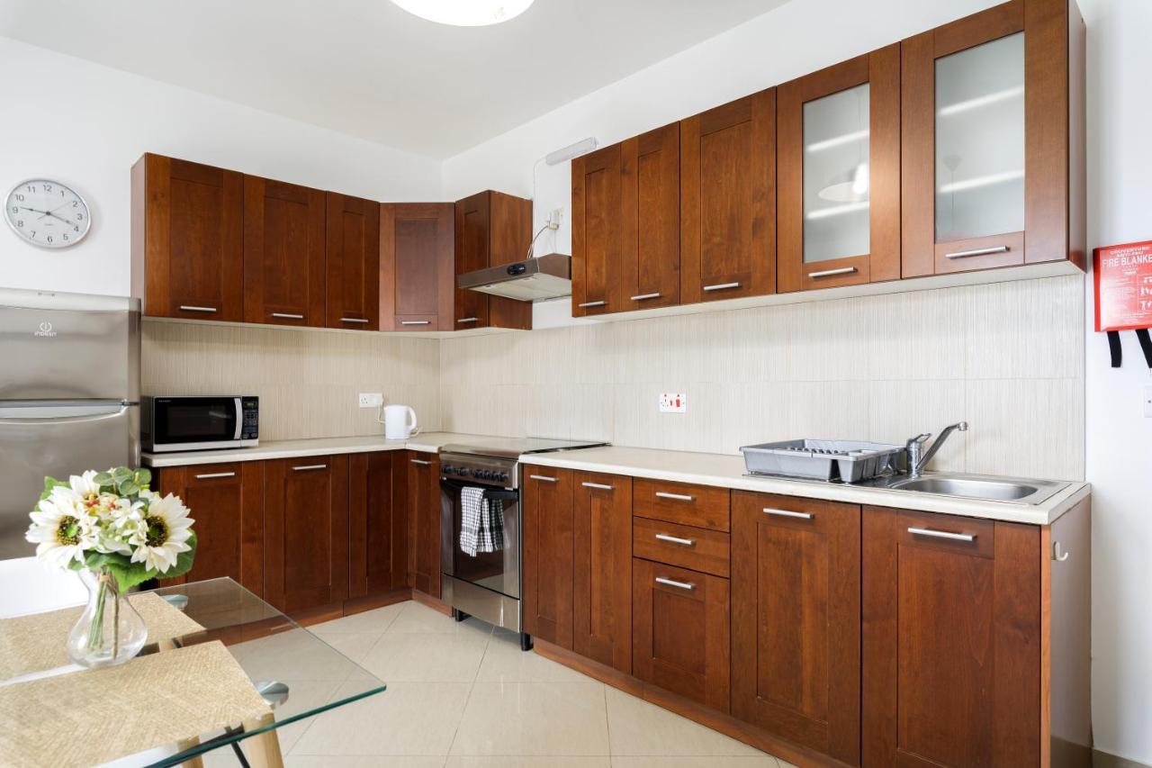 Hilltop Apartments - Stylish Comfort Living Close To The Sea, Bugibba St. Paul's Bay Exteriör bild