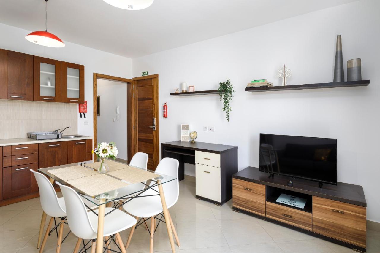 Hilltop Apartments - Stylish Comfort Living Close To The Sea, Bugibba St. Paul's Bay Exteriör bild