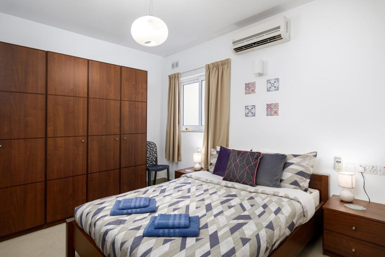 Hilltop Apartments - Stylish Comfort Living Close To The Sea, Bugibba St. Paul's Bay Exteriör bild