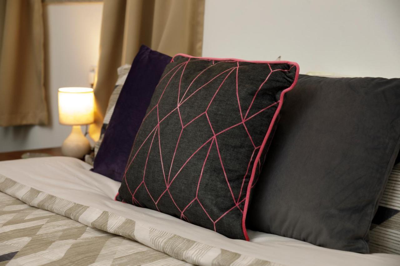 Hilltop Apartments - Stylish Comfort Living Close To The Sea, Bugibba St. Paul's Bay Exteriör bild